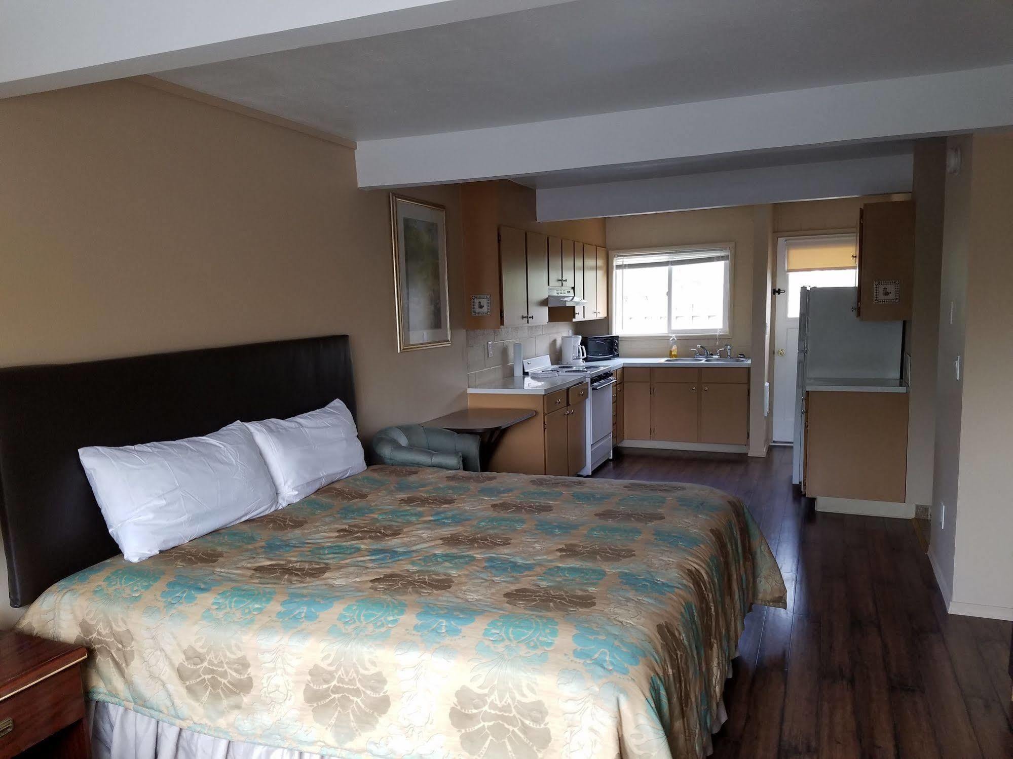 Townhouse Inn & Suites Klamath Falls Eksteriør bilde